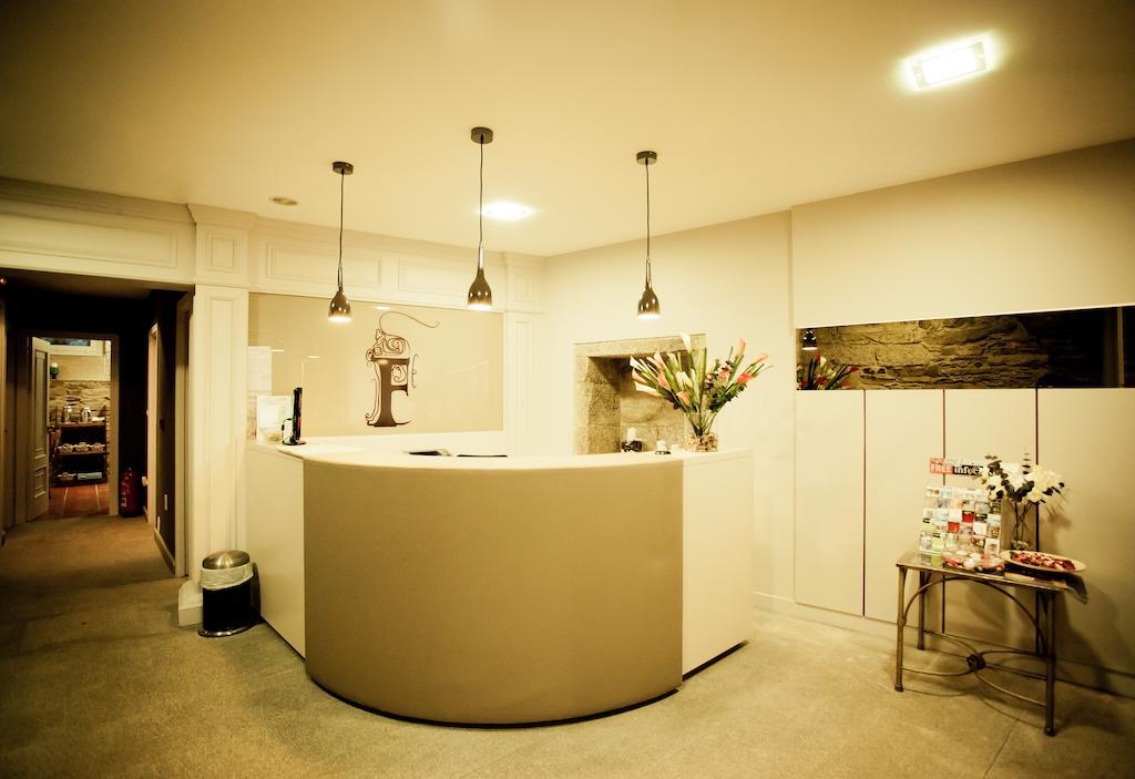 Hotel Fonte De San Roque ซานติอาโก เด กอมโปสเตลา ภายนอก รูปภาพ